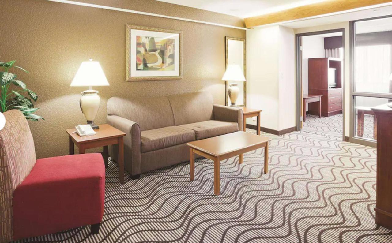 La Quinta By Wyndham Minneapolis-Миннетонка Экстерьер фото