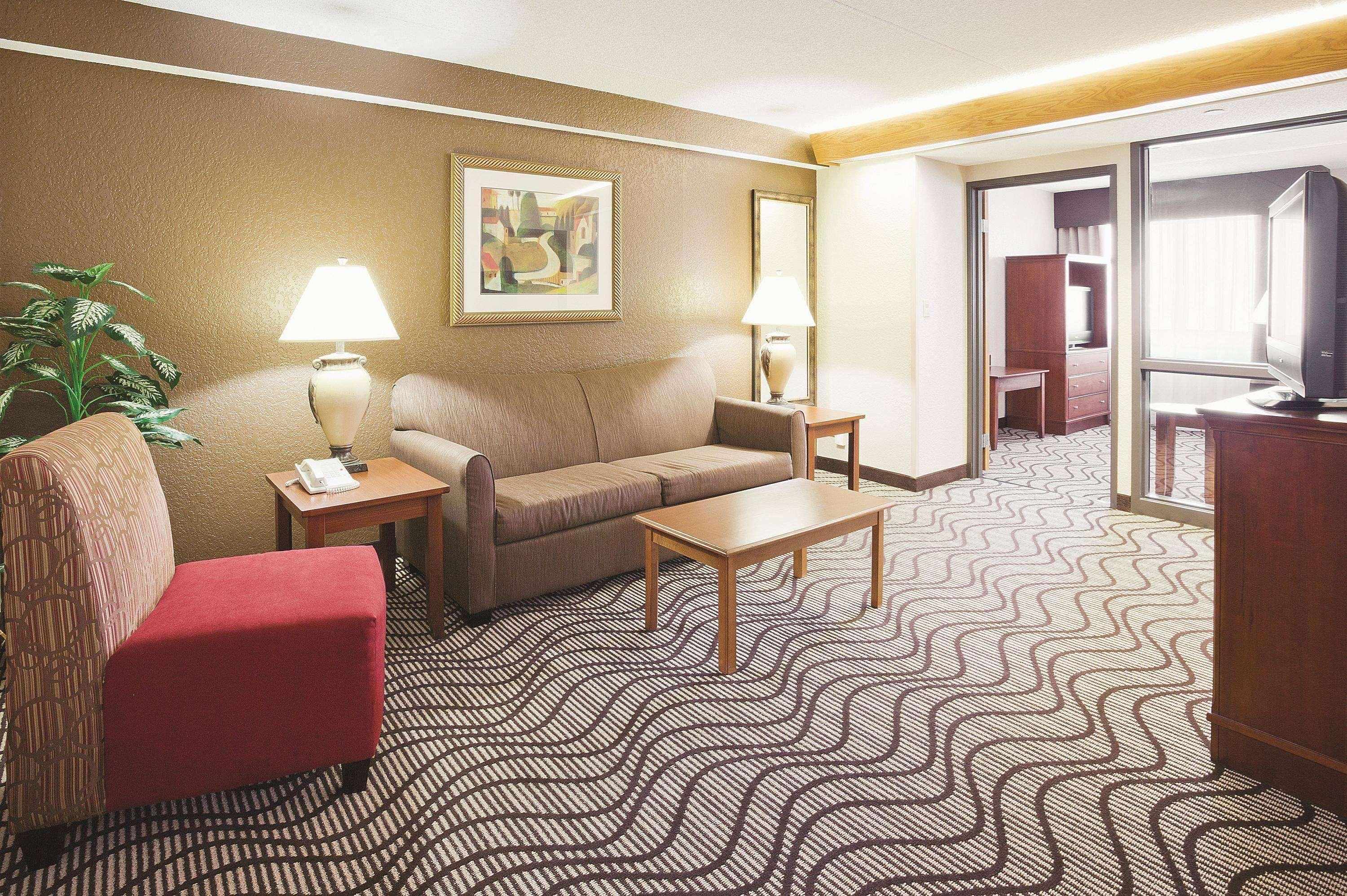 La Quinta By Wyndham Minneapolis-Миннетонка Экстерьер фото